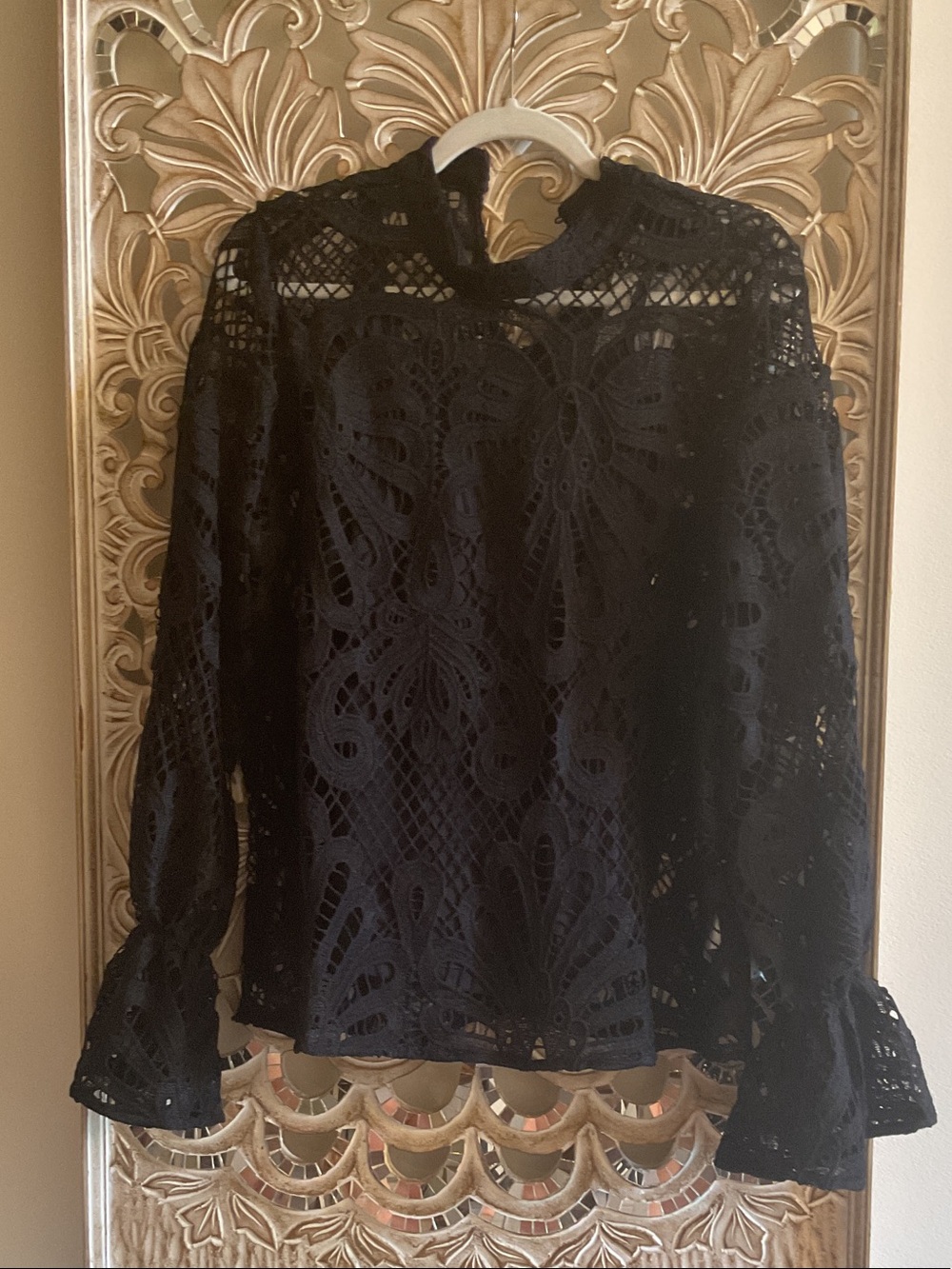 Black Lace Long-Sleeve Top - Elegant Women's Blouse